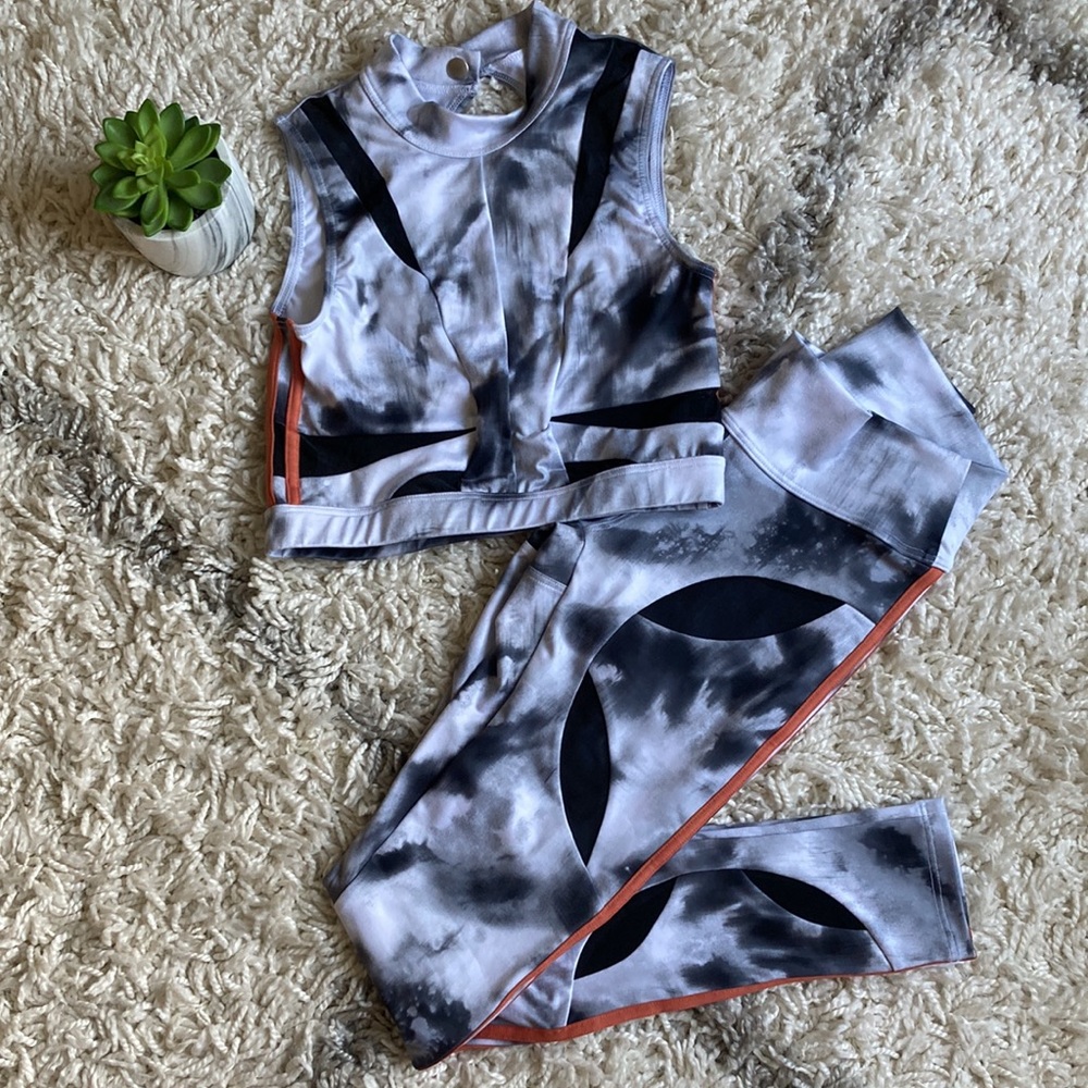 Stylish Tie-Dye Leggings Set